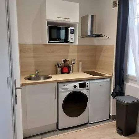 City ​center Station Apartment *