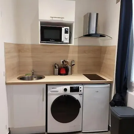 City ​center Station Apartment